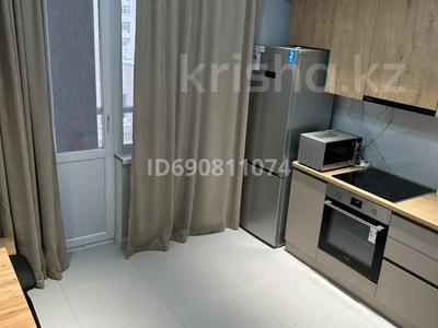 1-комнатная квартира, 40 м², 3/8 этаж помесячно, Мангилик ел 51/6 — Туркестан-Улы дала за 190 000 〒 в Астане, Есильский р-н