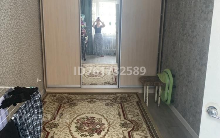 2-комнатная квартира · 48.5 м² · 1/4 этаж, мкр 5, Прохорова 10 — Калдаякова за 13.8 млн ₸ в Актобе — фото 3