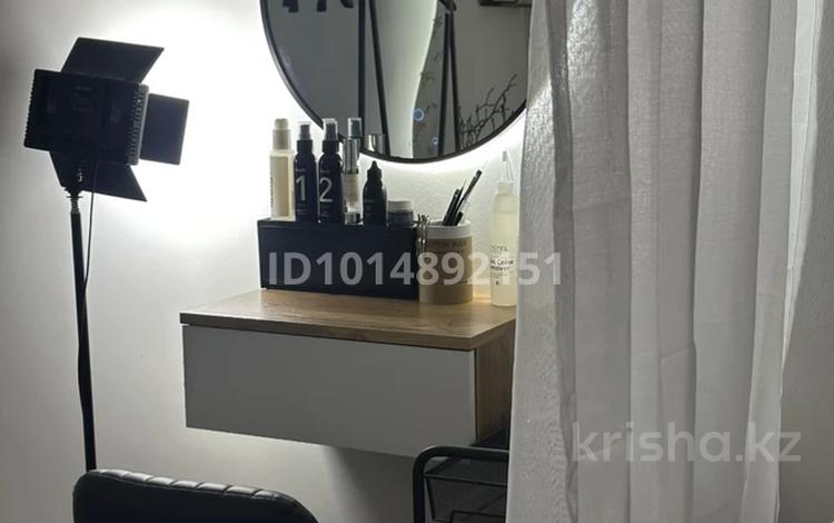 Кабинеты и рабочие места · 17 м² за 42 500 ₸ в Караганде, Казыбек би р-н — фото 5