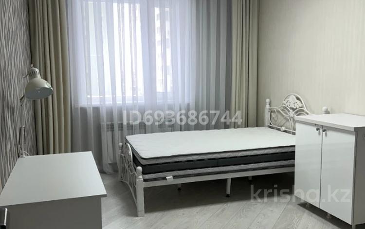 3-комнатная квартира, 89 м², 4/9 этаж, Тауелсиздик