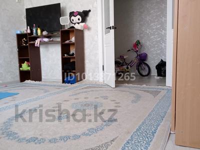 2-комнатная квартира · 65 м² · 5/5 этаж, мкр. Зачаганск пгт — район Монкеулы, 2-х ком квартира, улучщенная планировка, не углавая за 19 млн ₸ в Уральске