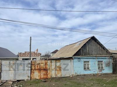Отдельный дом • 1 комната • 50 м² • 6 сот., Мухамбетова 17 за 12 млн 〒 в Уральске