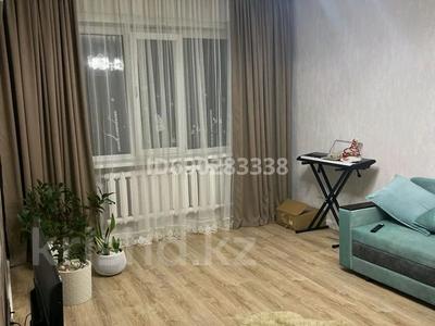2-комнатная квартира, 62 м², 5/9 этаж, мкр Аксай-4 за 36.5 млн 〒 в Алматы, Ауэзовский р-н