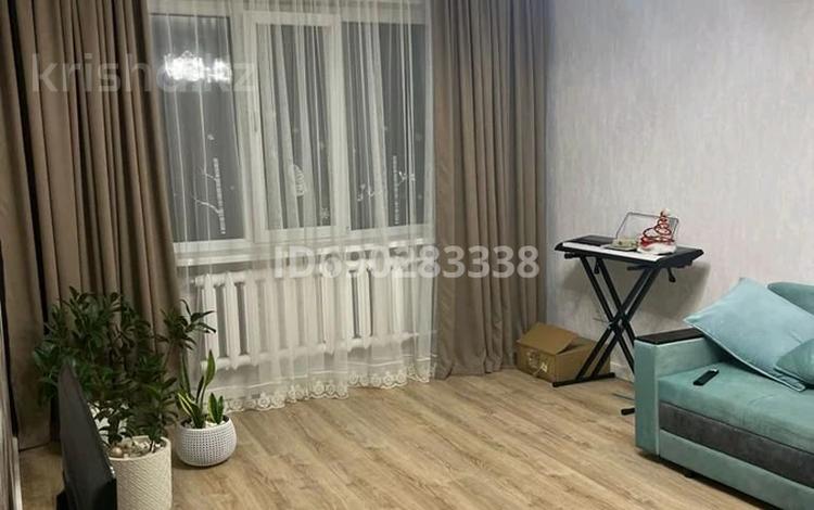 2-комнатная квартира, 62 м², 5/9 этаж, мкр Аксай-4 за 38 млн 〒 в Алматы, Ауэзовский р-н — фото 2