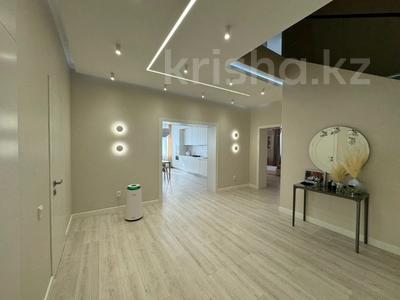 4-комнатная квартира · 210 м² · 2/5 этаж, мкр. Алтын орда за 130 млн 〒 в Актобе