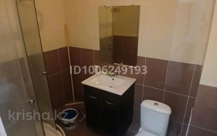2-комнатная квартира · 40 м² · 1/3 этаж, Старый город, Ламаносова 5 за 10 000 ₸ в Актобе — фото 6