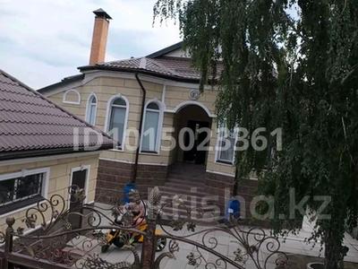 Отдельный дом · 4 комнаты · 300 м² · 9 сот., Центральная 17 — Сад Клён за 150 млн ₸ в Павлодаре