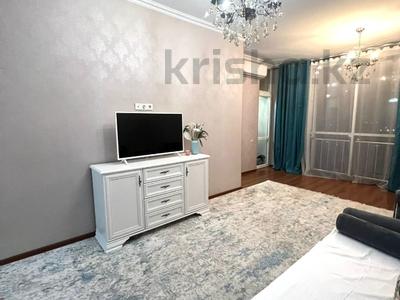 2-комнатная квартира · 60 м² · 11/18 этаж, Брусиловского 163 за 300 000 ₸ в Алматы, Алмалинский р-н