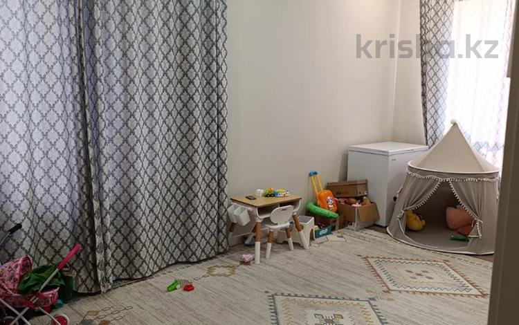 3-комнатная квартира · 70 м² · 3/9 этаж, Ильяса Омарова 19, 19/1, 21, 21/1 — ХанШатыр за 350 000 ₸ в Астане, Нура р-н — фото 2