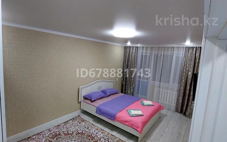 1-комнатная квартира, 35 м², 2/5 этаж посуточно, Ердена 155 за 10 000 〒 в Сатпаев — фото 2