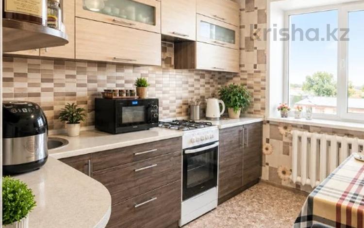 2-комнатная квартира · 54 м² · 7/9 этаж, мкр Юго-Восток, Язева за 20 млн ₸ в Караганде, Казыбек би р-н — фото 7