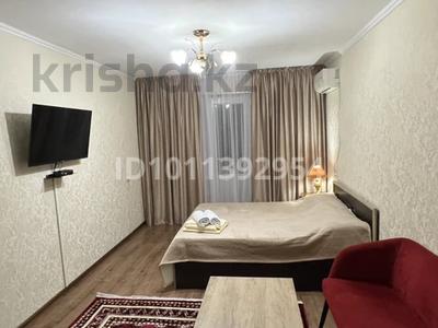 1-бөлмелі пәтер · 55 м² · 2/5 қабат, Тыныбаева 3, бағасы: 2 000 〒 в Шымкенте, Абайский р-н