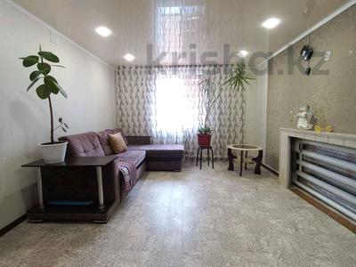 Отдельный дом · 4 комнаты · 100 м² · 10 сот., Гоголя за 18 млн 〒 в Уральске