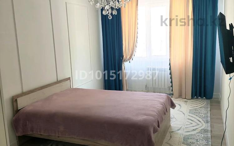 1-комнатная квартира · 57 м² · 4/12 этаж, Кошкарбаева за 16 000 ₸ в  — фото 2