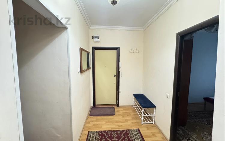 3-комнатная квартира · 70 м² · 2/5 этаж, 11-й мкр 35 за 130 000 ₸ в Актау — фото 2