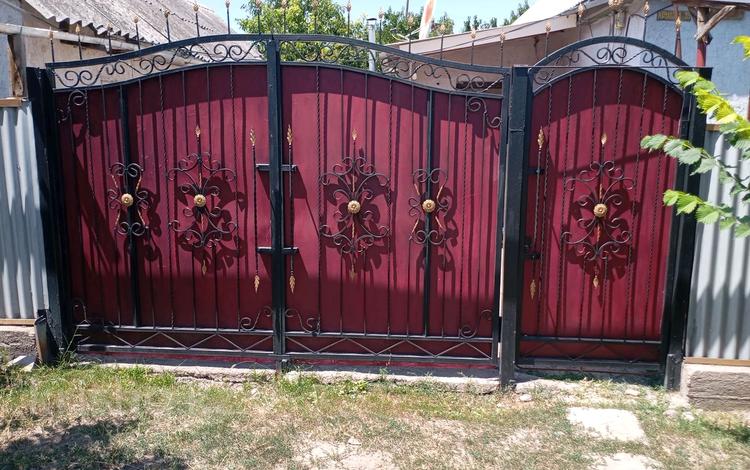 Отдельный дом · 4 комнаты · 100 м² · 7 сот., Крылова 35 — 48 школа за 15 млн ₸ в Мерке — фото 7