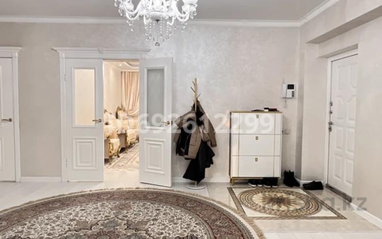 3-бөлмелі пәтер · 135 м² · 3/15 қабат, Масанчи 23/10, бағасы: 130 млн ₸ в Алматы, Алмалинский р-н — фото 2