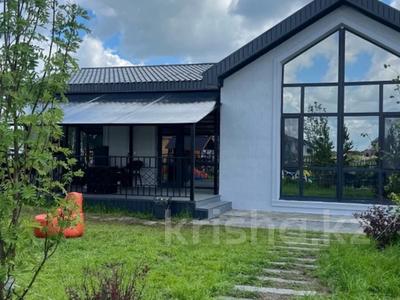 Жеке үй · 4 бөлме · 140 м² · 8 сот., Самал 2, бағасы: 65 млн 〒 в Бурабае