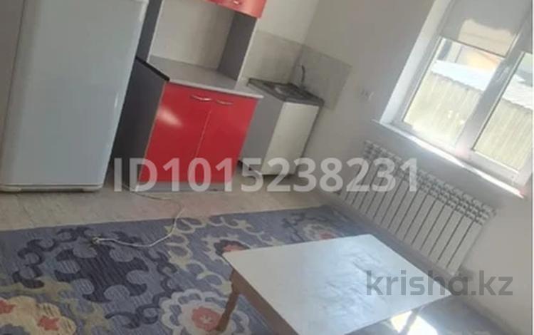 Отдельный дом · 1 комната · 35 м² · 2 сот., мкр Акбулак — Рыскулова Шарипова за 130 000 ₸ в Алматы, Алатауский р-н — фото 2