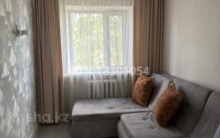 2-комнатная квартира · 43 м² · 2/5 этаж, Майкудук, 16й микрорайон 25 за 10.9 млн ₸ в Караганде, Алихана Бокейханова р-н — фото 2