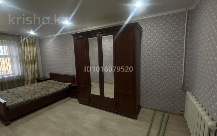 2-комнатная квартира · 56 м² · 16/16 этаж, Дулатова 145 — Шакарима за 180 000 ₸ в Семее — фото 2