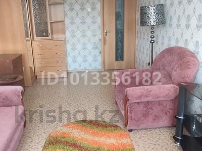 2-бөлмелі пәтер · 49.8 м² · 2/5 қабат, Строителей, бағасы: 75 000 ₸ в Аксу