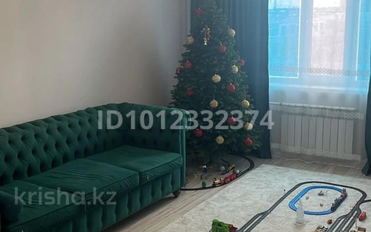 3-бөлмелі пәтер · 64 м² · 6/9 қабат, ул. Братьев Жубановых 302, бағасы: 27 млн ₸ в Актобе, мкр Авиатор — фото 2