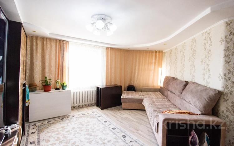 2-комнатная квартира, 56 м², 5/5 этаж, Жастар за 13.5 млн 〒 в Талдыкоргане, мкр Жастар — фото 2