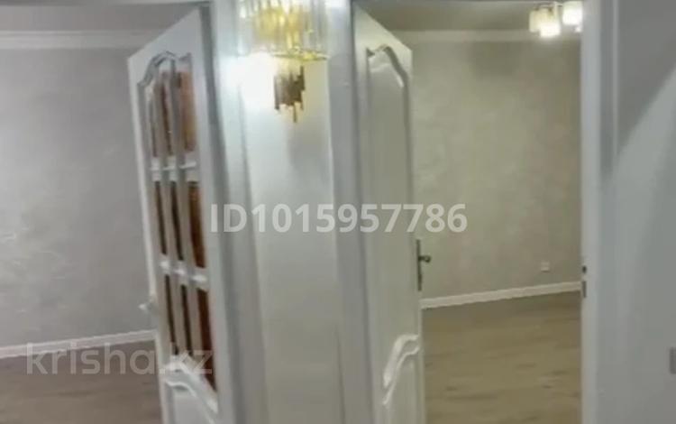 3-бөлмелі пәтер · 70 м² · 1/5 қабат, Аулие-Ата ш/а 16 — За обл. акиматом, бағасы: 200 000 ₸ в Таразе, мкр Аулие-Ата — фото 2