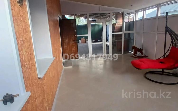 Жеке үй · 4 бөлме · 100 м² · 4 сот., Асылбекова 22-1, бағасы: 49 млн 〒 в Жезказгане — фото 69