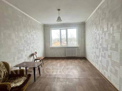 3-комнатная квартира · 62 м² · 4/5 этаж, Есет батыра за 14.8 млн 〒 в Актобе