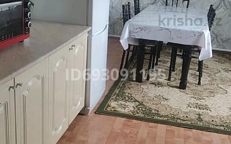 Отдельный дом · 4 комнаты · 120 м² · 5 сот., мкр. Зачаганск пгт — Возле СОШ 50 за 25 млн ₸ в Уральске — фото 2