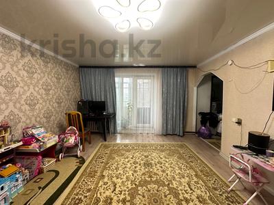 3-комнатная квартира · 75.1 м² · 4/9 этаж, Дулатова 208 за 17.8 млн 〒 в Семее