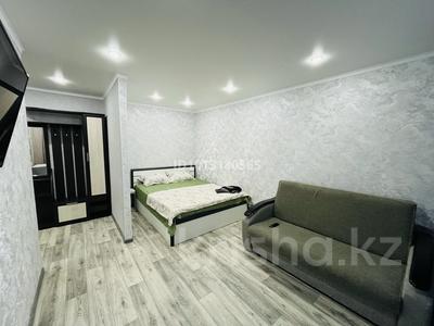 1-бөлмелі пәтер · 35 м² · 2/5 қабат, М.Маметова 103 — Молдагуловой, бағасы: 12 000 ₸ в Уральске