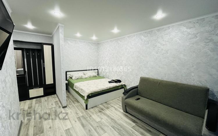 1-бөлмелі пәтер · 35 м² · 2/5 қабат, М.Маметова 103 — Молдагуловой, бағасы: 12 000 ₸ в Уральске — фото 2