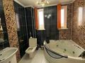 4-комнатная квартира · 180 м² · 2/4 этаж, Абулхаир хана 7 за 200 000 〒 в Уральске — фото 6