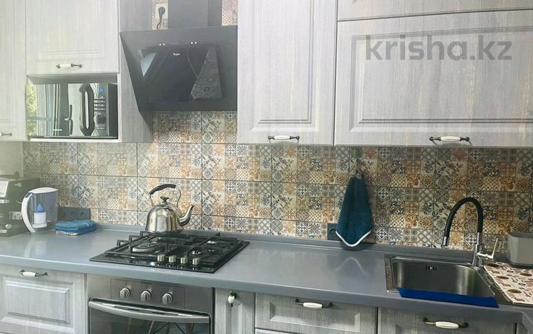 4-комнатная квартира · 75 м² · 5/5 этаж, Кунаева за 60 млн ₸ в Алматы, Медеуский р-н — фото 2