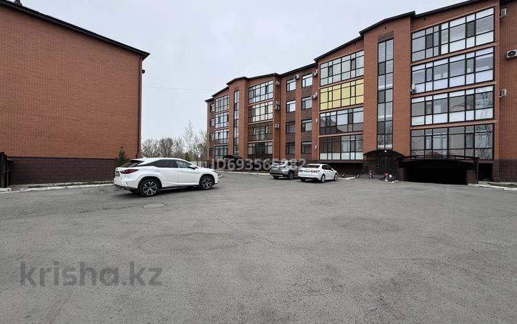 3-комнатная квартира, 95 м², 2/3 этаж, Теплова 1/4 4 за 60 млн 〒 в Павлодаре — фото 2