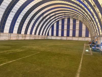 Футбольное крутое поле , с душевыми , открытым полем · 250 м² за 250 млн 〒 в Талдыкоргане, мкр военный городок Жулдыз