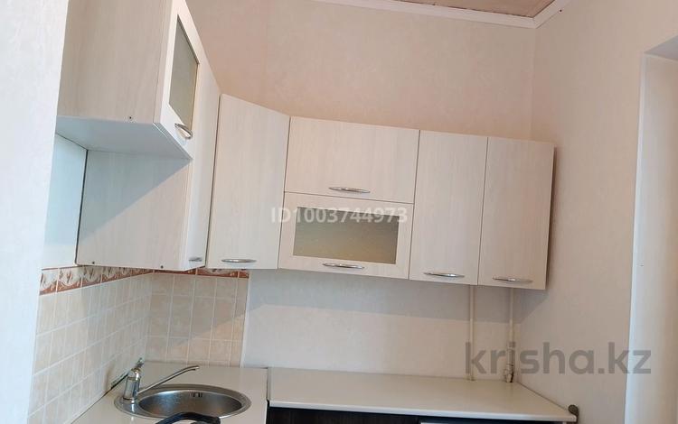 1-комнатная квартира · 35.7 м² · 5/5 этаж, мкр Акбулым, Мкр Алатау 3 — Лермонтова, Сейфуллина за 9.5 млн ₸ в Таразе — фото 2