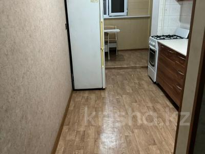 2-комнатная квартира, 55 м², 4/5 этаж помесячно, Аскарова за 160 000 〒 в Шымкенте