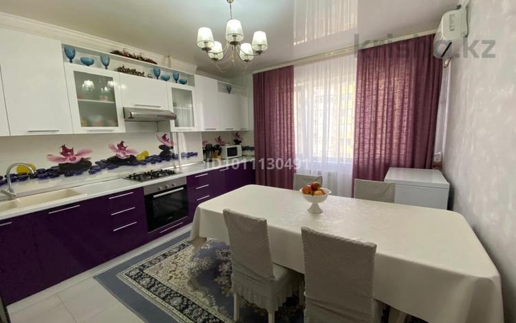 3-комнатная квартира · 105 м² · 6/9 этаж, мкр. Алмагуль, Алмагул 4 за 35 млн 〒 в Атырау — фото 3