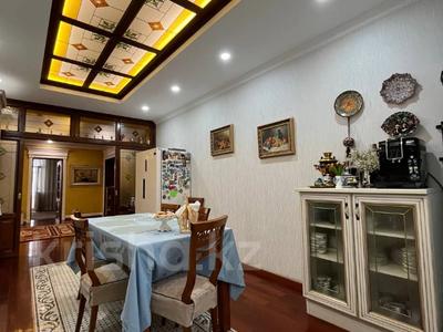 4-комнатная квартира · 194.5 м² · 1/5 этаж, Козбагарова 42 за 155 млн ₸ в Семее