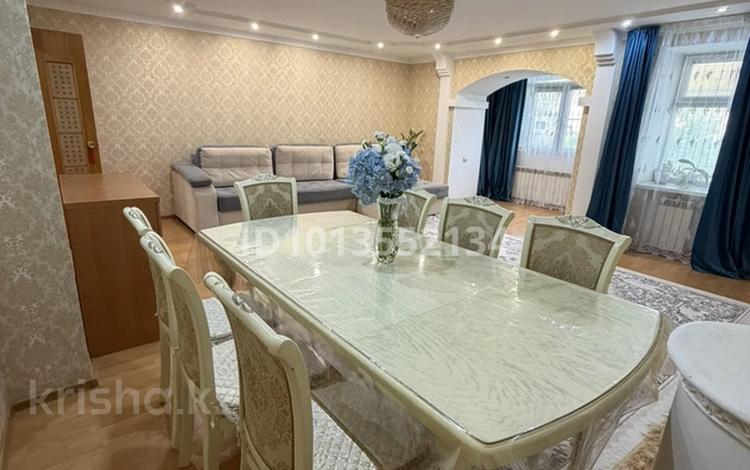 3-комнатная квартира · 85 м² · 3/5 этаж, мкр 8 290/1 за 38 млн ₸ в Актобе — фото 2