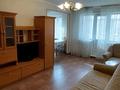 3-комнатная квартира, 60 м², 2/5 этаж помесячно, Ермекова , 45 - квартал 21 за 150 000 〒 в Караганде — фото 2