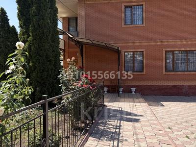 3-бөлмелі пәтер · 190 м² · 2/2 қабат, Ақжар ш/а., бағасы: 50 000 ₸ в Алматы, Наурызбайский р-н