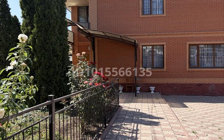 3-бөлмелі пәтер · 190 м² · 2/2 қабат, Ақжар ш/а., бағасы: 50 000 ₸ в Алматы, Наурызбайский р-н — фото 2