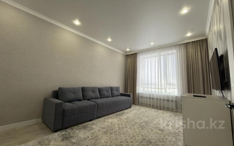 2-комнатная квартира · 60 м² · 5/12 этаж, Улы Дала 31 за 330 000 ₸ в Астане, Нура р-н — фото 2