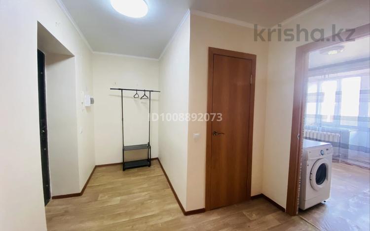 1-бөлмелі пәтер · 38 м² · 5/5 қабат, Мкр. 1 6а, бағасы: 7.5 млн ₸ в  — фото 2