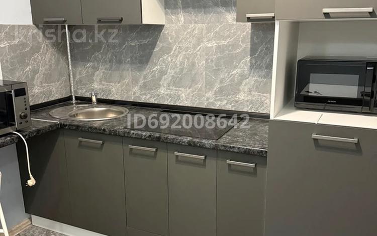 2-комнатная квартира · 68 м² · 1/10 этаж, Кенесары хана 54/37 за 300 000 ₸ в Алматы, Наурызбайский р-н — фото 15